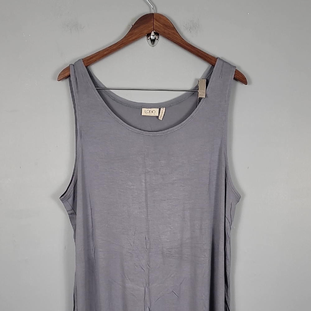 LOGO by Lori Goldstein Gray Sleeveless Tank Top